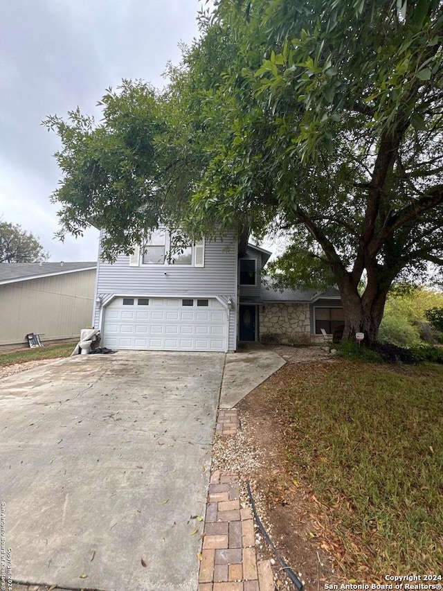 view of front of house featuring a garage