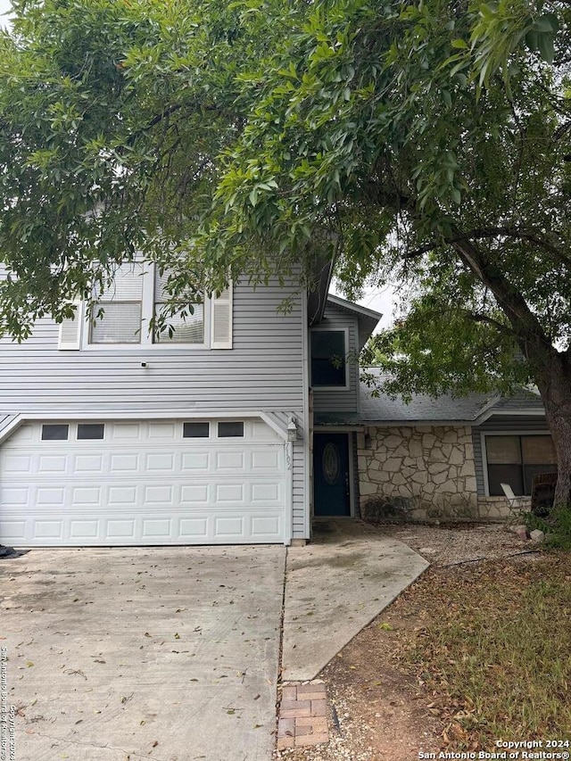 view of front of house featuring a garage