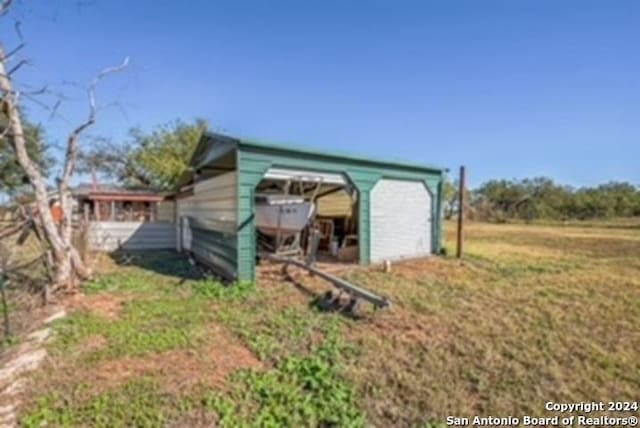 view of outbuilding