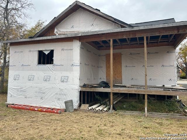 view of rear view of house