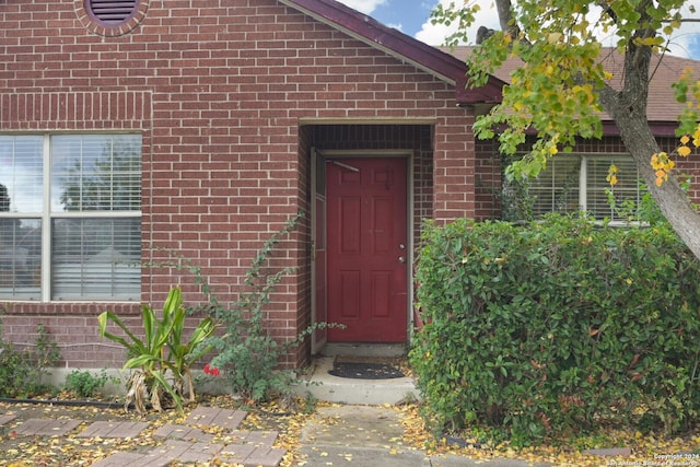 view of property entrance