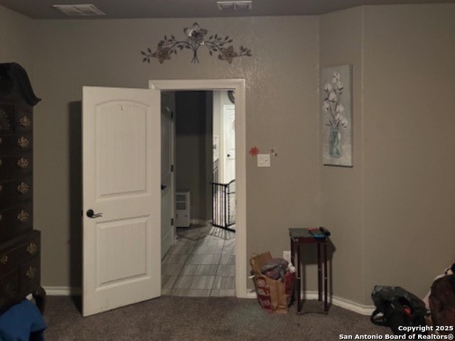 bedroom featuring carpet floors