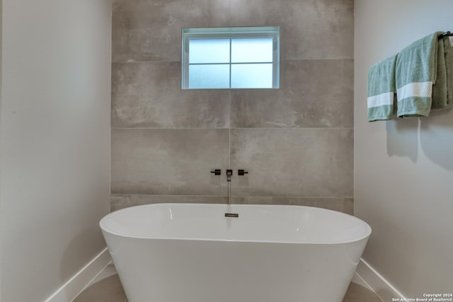 bathroom featuring a bathing tub