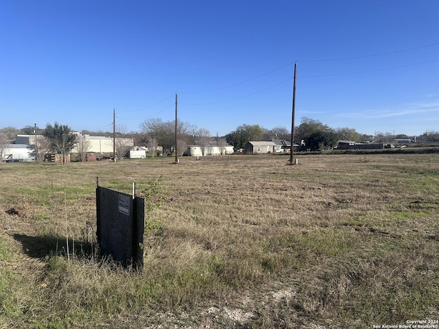 610 S 8th St, Stockdale TX, 78160 land for sale