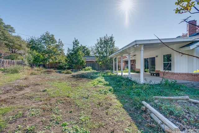 view of yard featuring a patio area