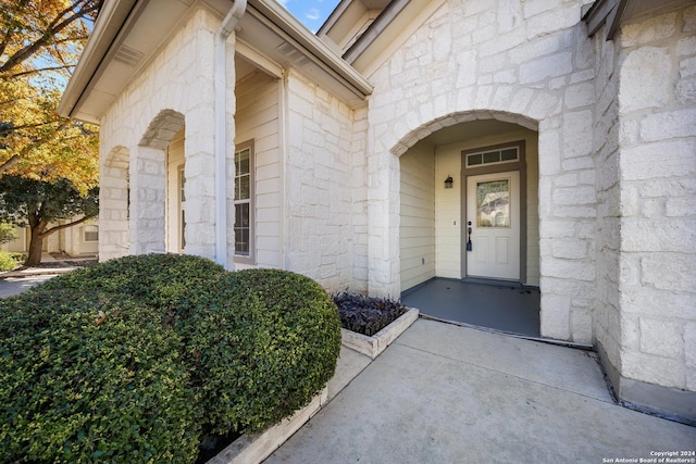 view of entrance to property