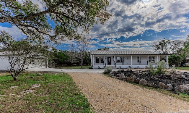 view of front of house with a porch