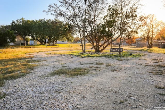 Listing photo 2 for 131 Mills Ln, Pipe Creek TX 78063