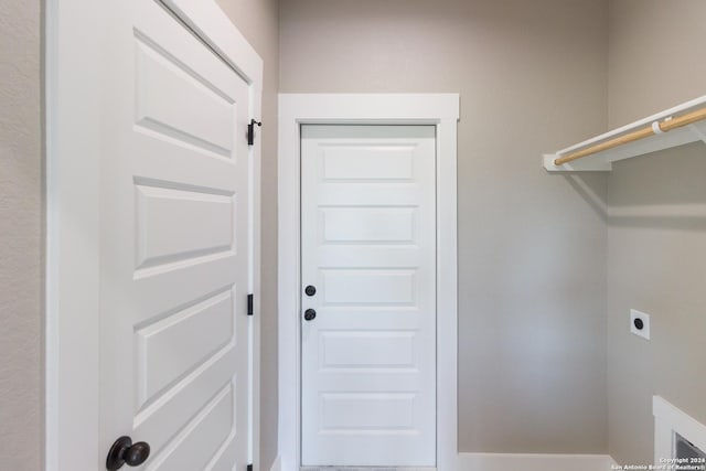 laundry area featuring electric dryer hookup