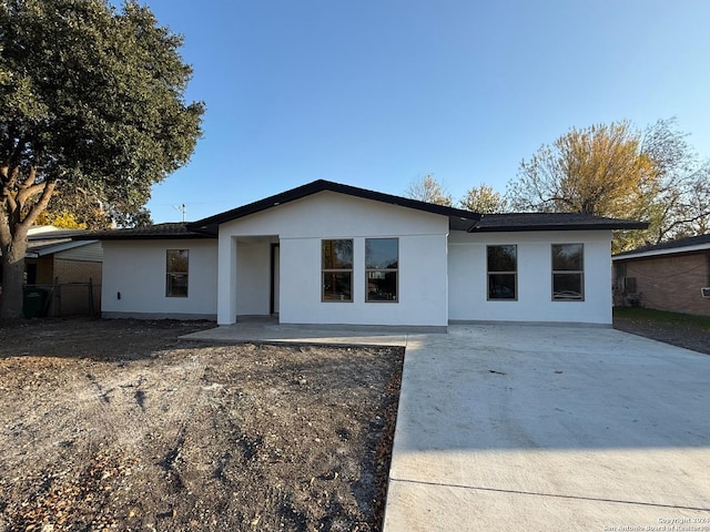 view of front of property with a patio