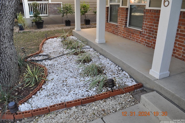 view of yard featuring a porch