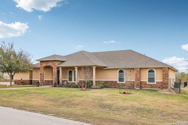 view of front of house with a front yard