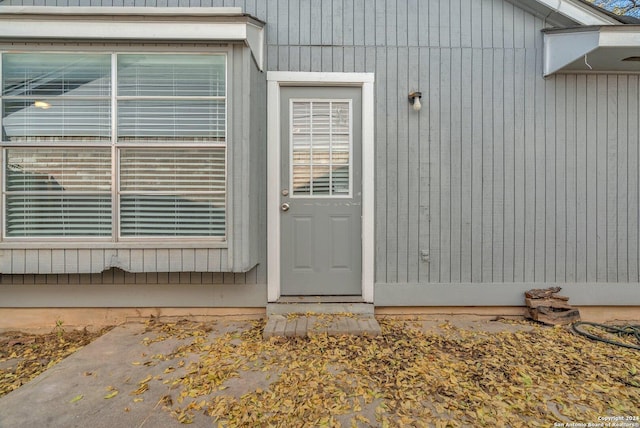 view of doorway to property