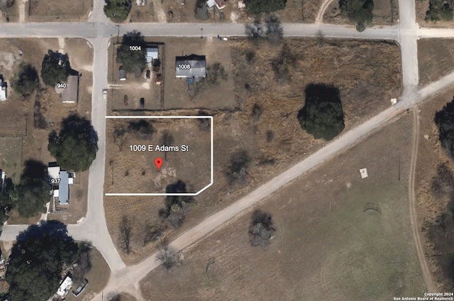 1009 Adams St, Pleasanton TX, 78064 land for sale