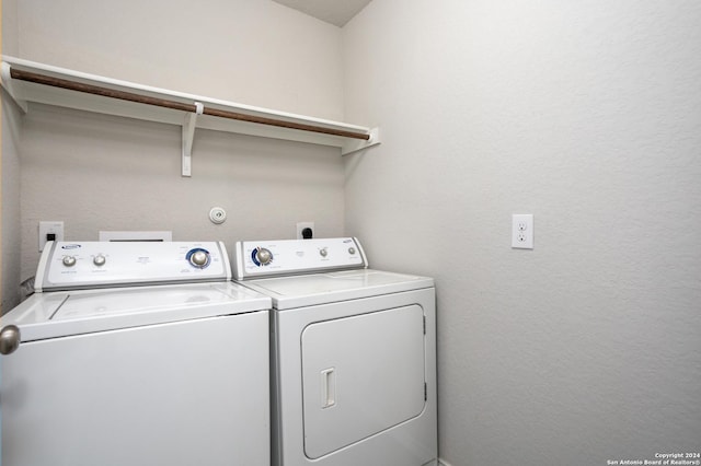 laundry room featuring washer and dryer