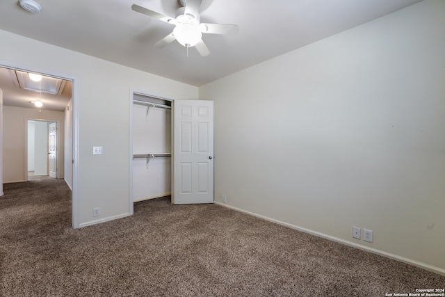 unfurnished bedroom with carpet flooring, ceiling fan, and a closet