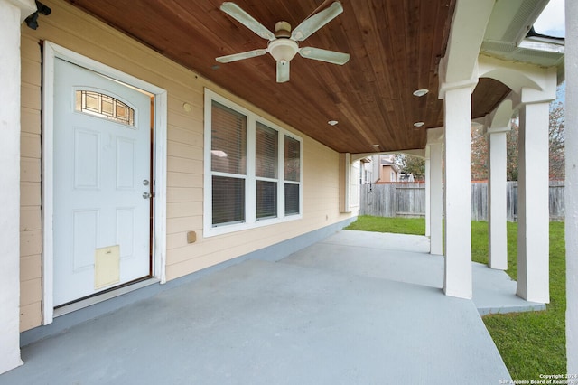 view of patio / terrace with ceiling fan and covered porch