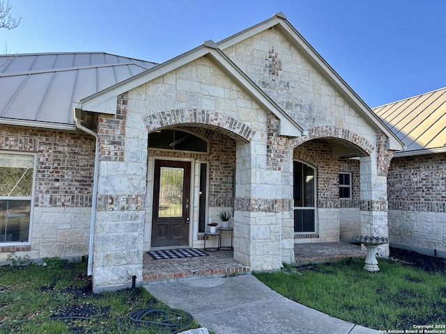 view of entrance to property