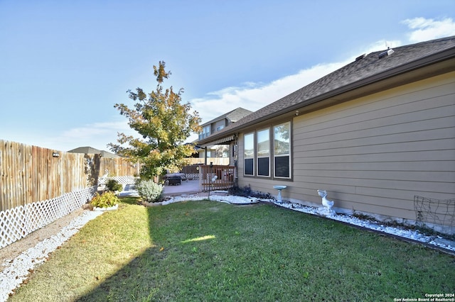 view of yard with a patio