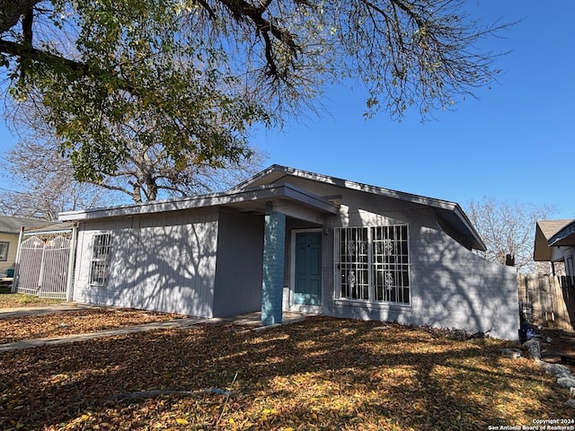 view of front of home