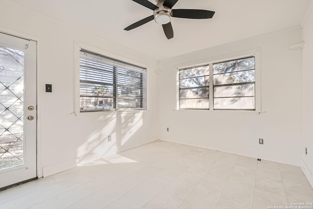 entryway featuring ceiling fan