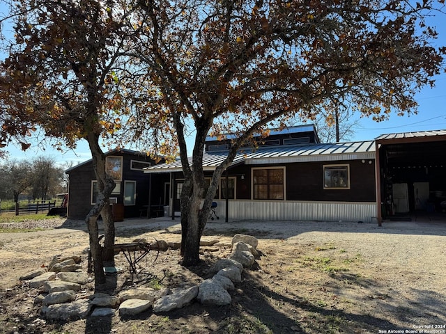 view of front of house