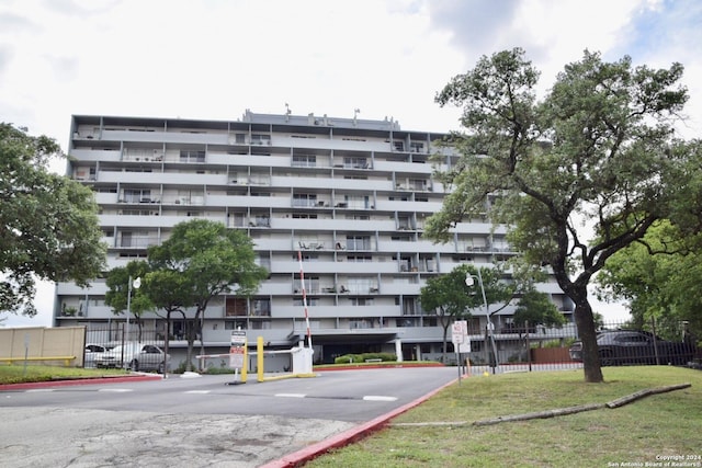 view of building exterior