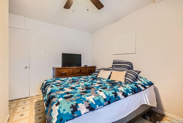 bedroom with ceiling fan