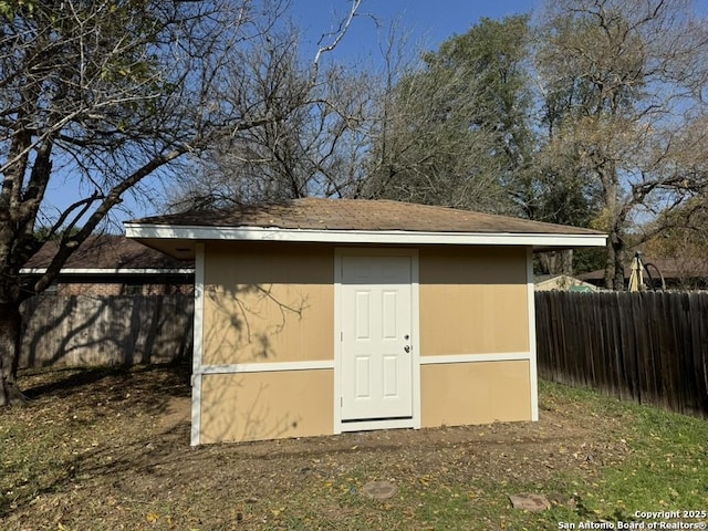 view of outbuilding