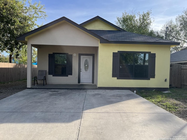 view of front of house with a porch