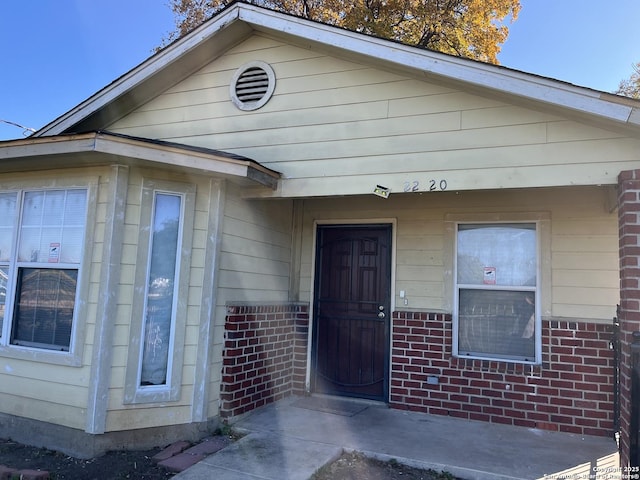 view of entrance to property