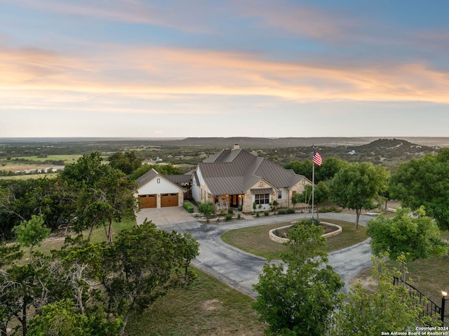 view of aerial view at dusk