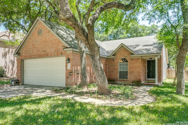 view of front facade featuring a garage