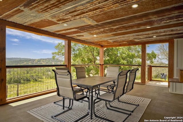 view of sunroom / solarium