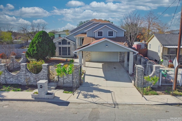 view of front property featuring a garage