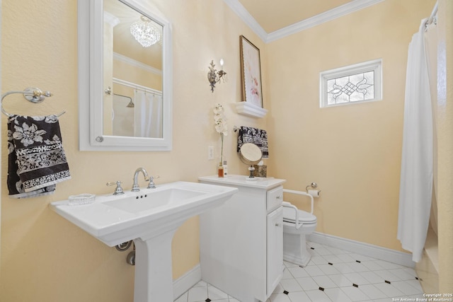 bathroom featuring toilet, tile patterned flooring, a shower with shower curtain, and ornamental molding