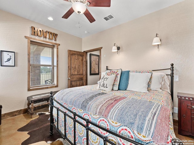 bedroom with ceiling fan