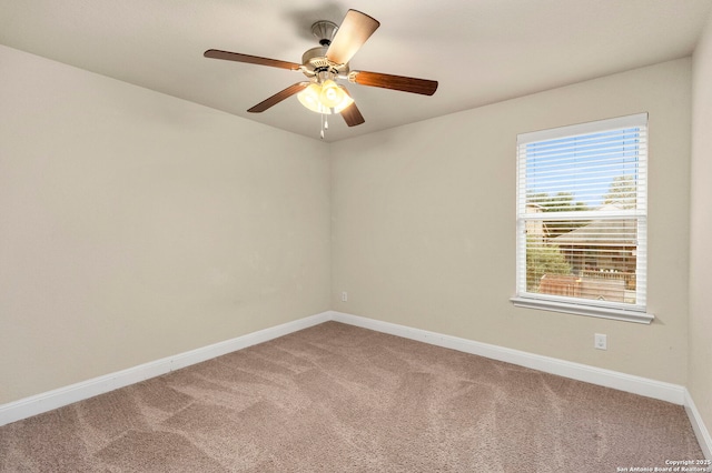 unfurnished room featuring carpet flooring and ceiling fan