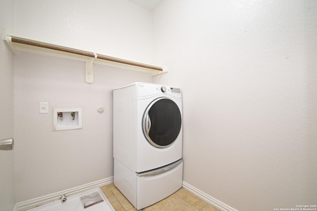 laundry area featuring washer / clothes dryer