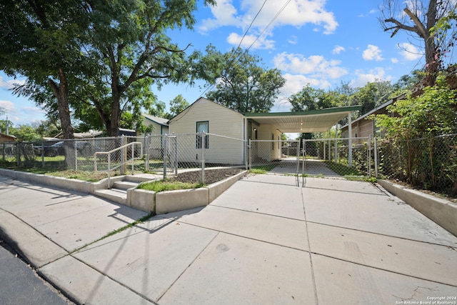 view of front facade featuring a carport