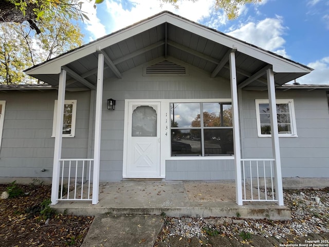 view of entrance to property