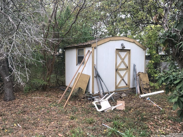 view of outbuilding