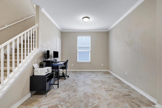 office with crown molding