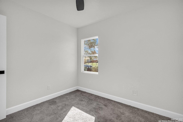 unfurnished room featuring carpet flooring and ceiling fan