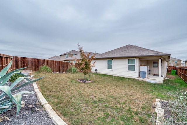 exterior space featuring a front lawn