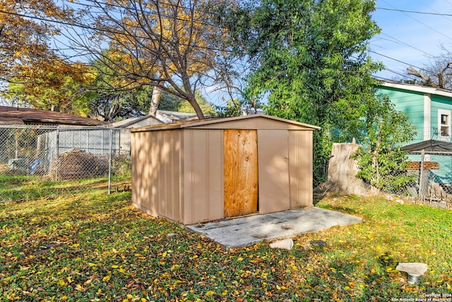 view of outbuilding