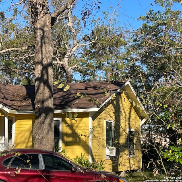 view of property exterior