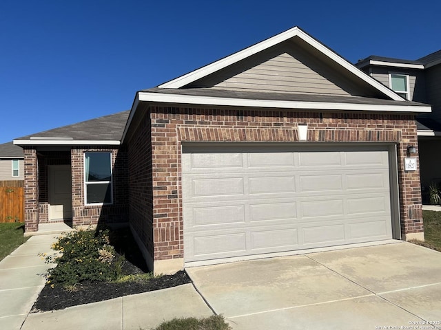 view of front facade featuring a garage