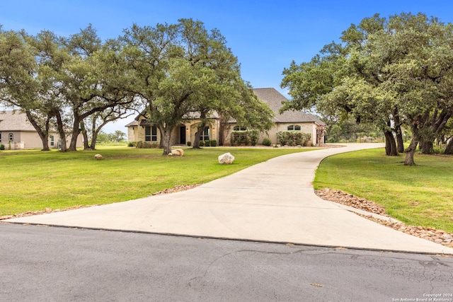 view of front of house with a front lawn