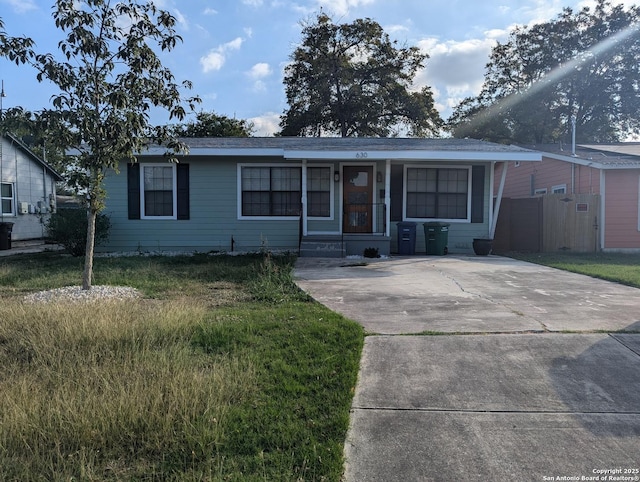 ranch-style house with a front yard